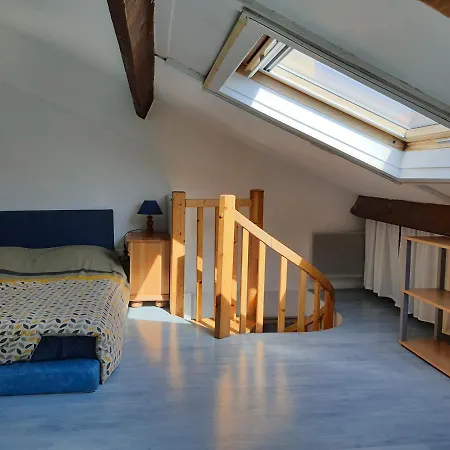 Beau Duplex Lumineux Avec Apercu Antibes