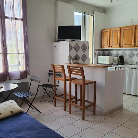 Beau Duplex Lumineux Avec Apercu Антиб