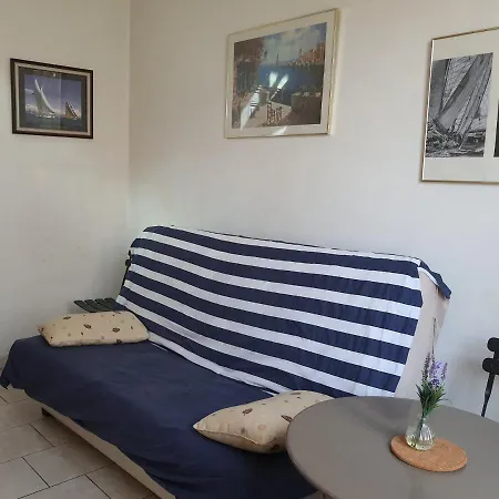 Beau Duplex Lumineux Avec Apercu Апартаменты Антиб