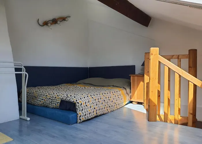 Beau Duplex Lumineux Avec Apercu * Antibes